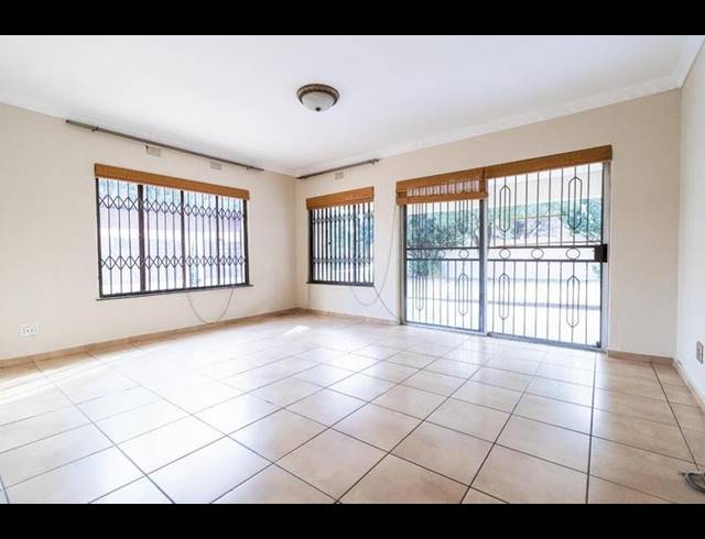 3 BEDROOM HOUSE FOR SALE IN GLENVISTA